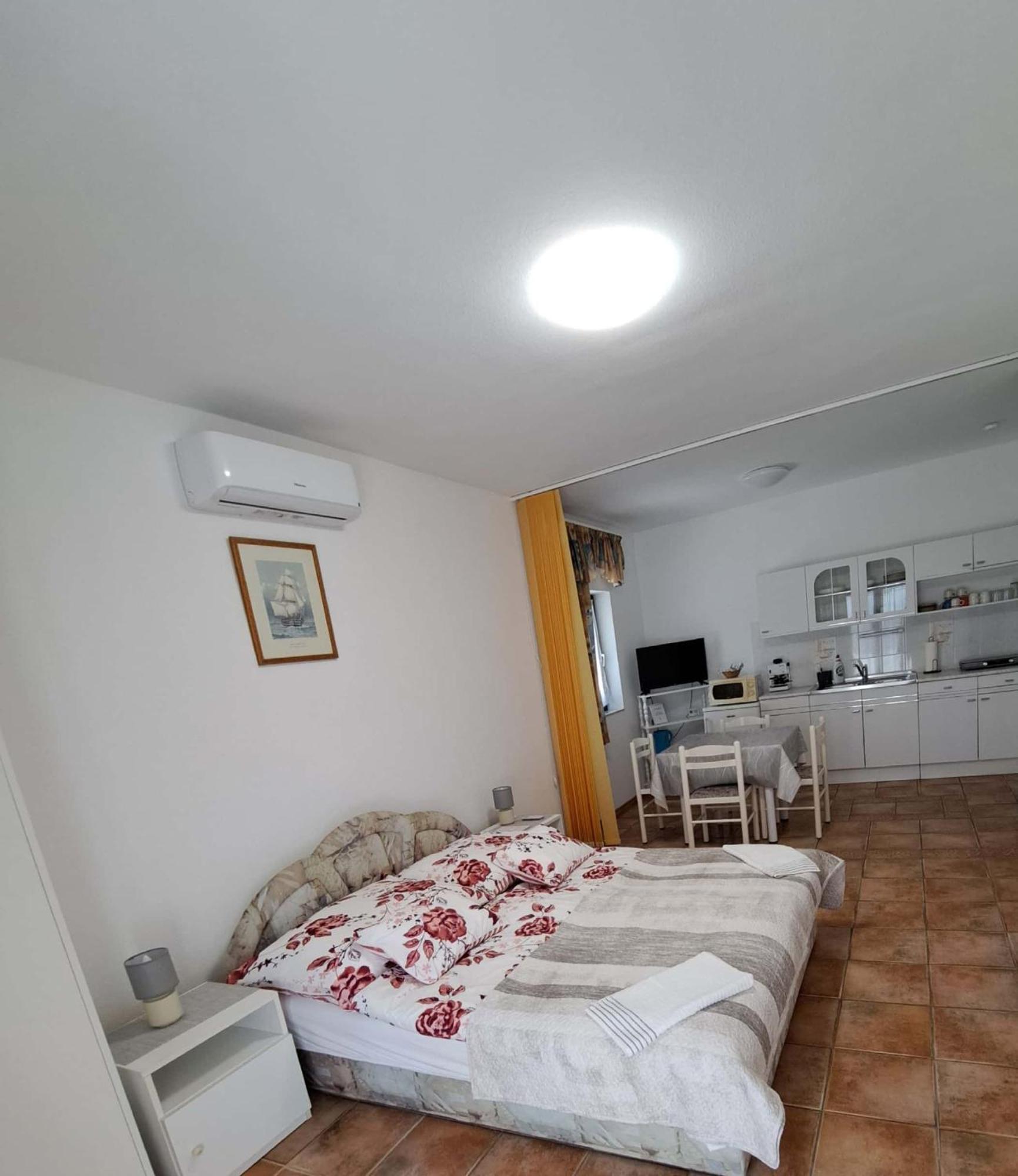 Istvan Apartmanok Keszthely Εξωτερικό φωτογραφία