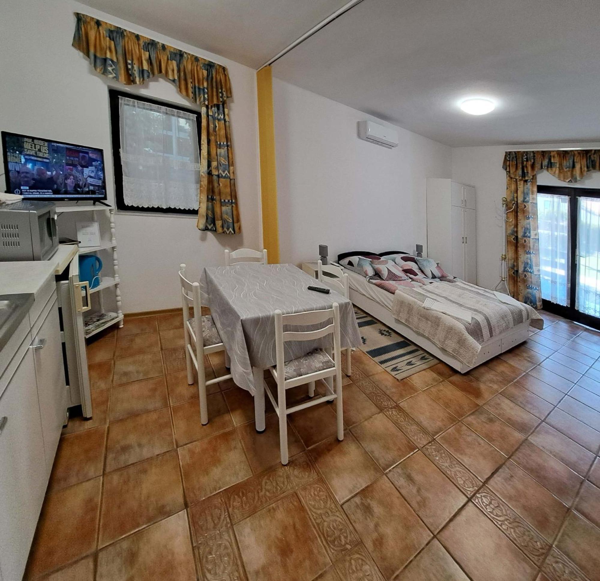Istvan Apartmanok Keszthely Εξωτερικό φωτογραφία